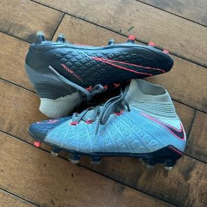 Nike Hypervenom ACC (All Conditions Control) Flynit Phantom III Soccer Cleats